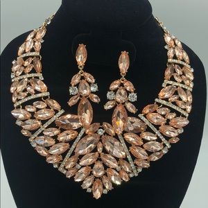 Necklace set